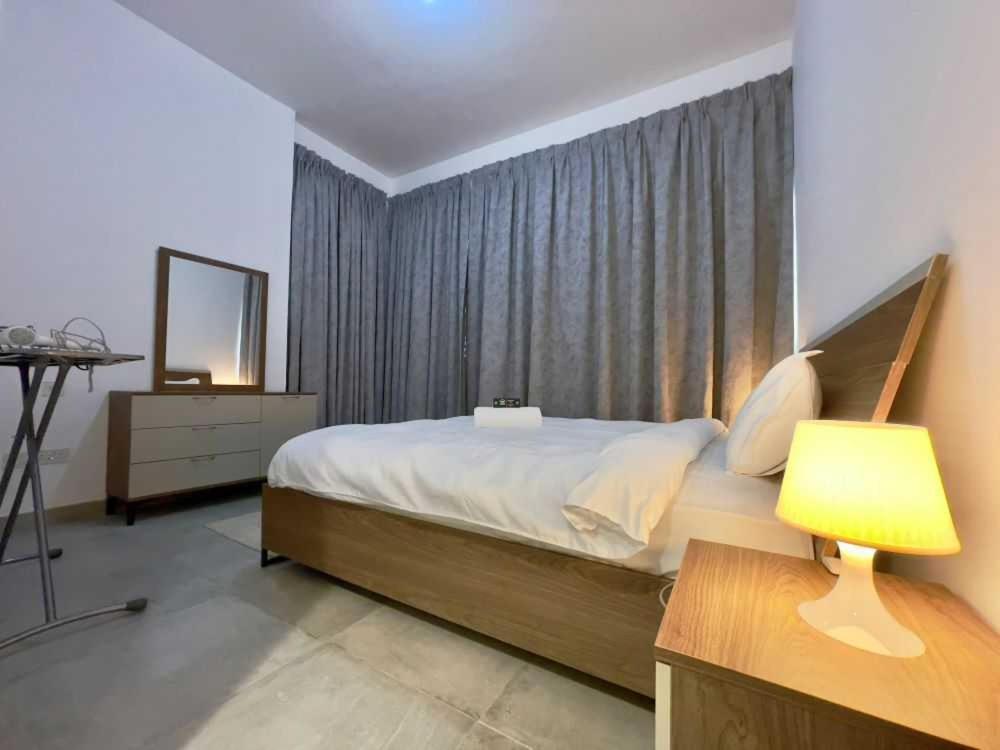 Apartment View Furnished In Palette Tower In Tourist Club Area *